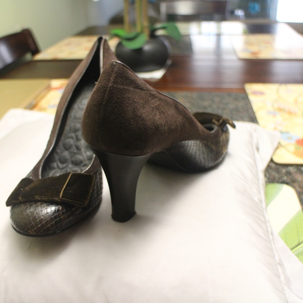 Coach Naomi Classic Pumps Heels US Sz 8 B Suede - Picture 4 of 7